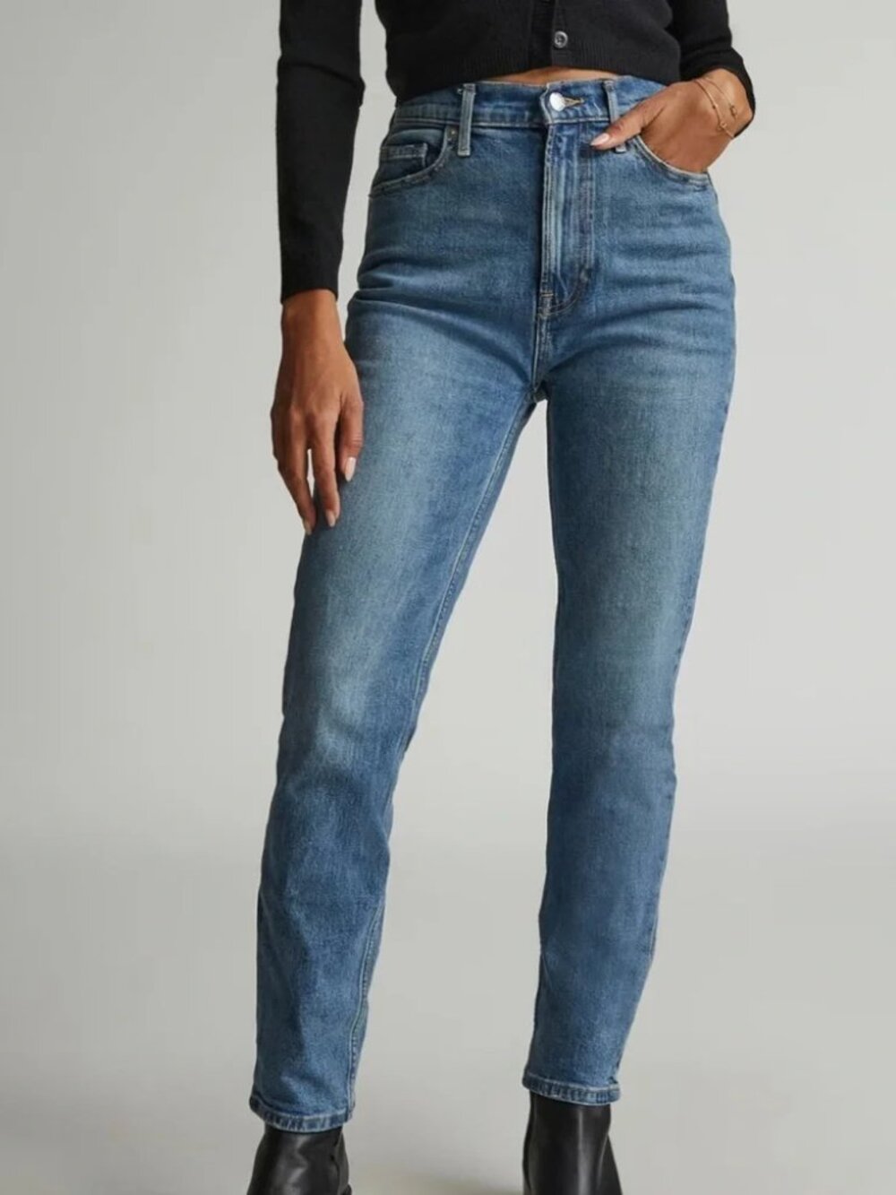 Everlane Curvy 90s Cheeky Straight Leg Jeans Classic Cool Girl Denim Size 28